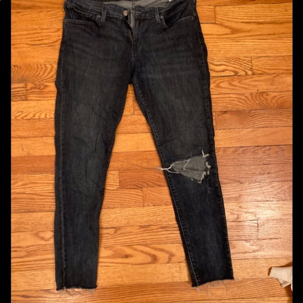 Levi's 711 Skinny Jeans